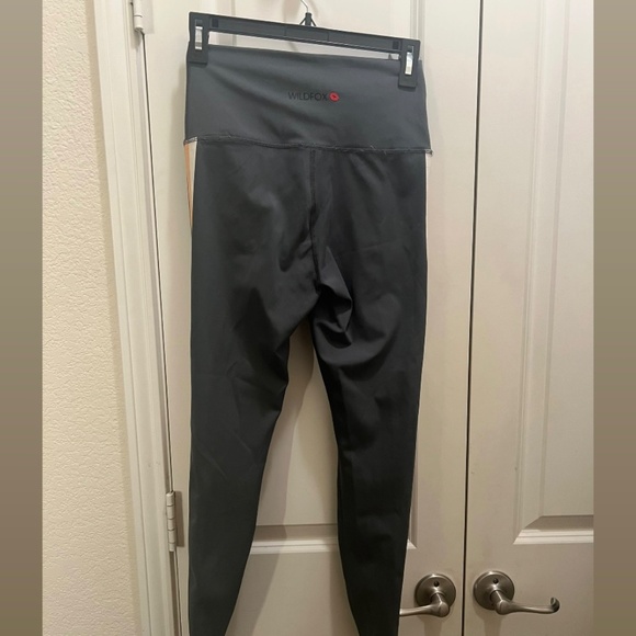 Wildfox side stripe leggings gray size medium - Picture 6 of 6